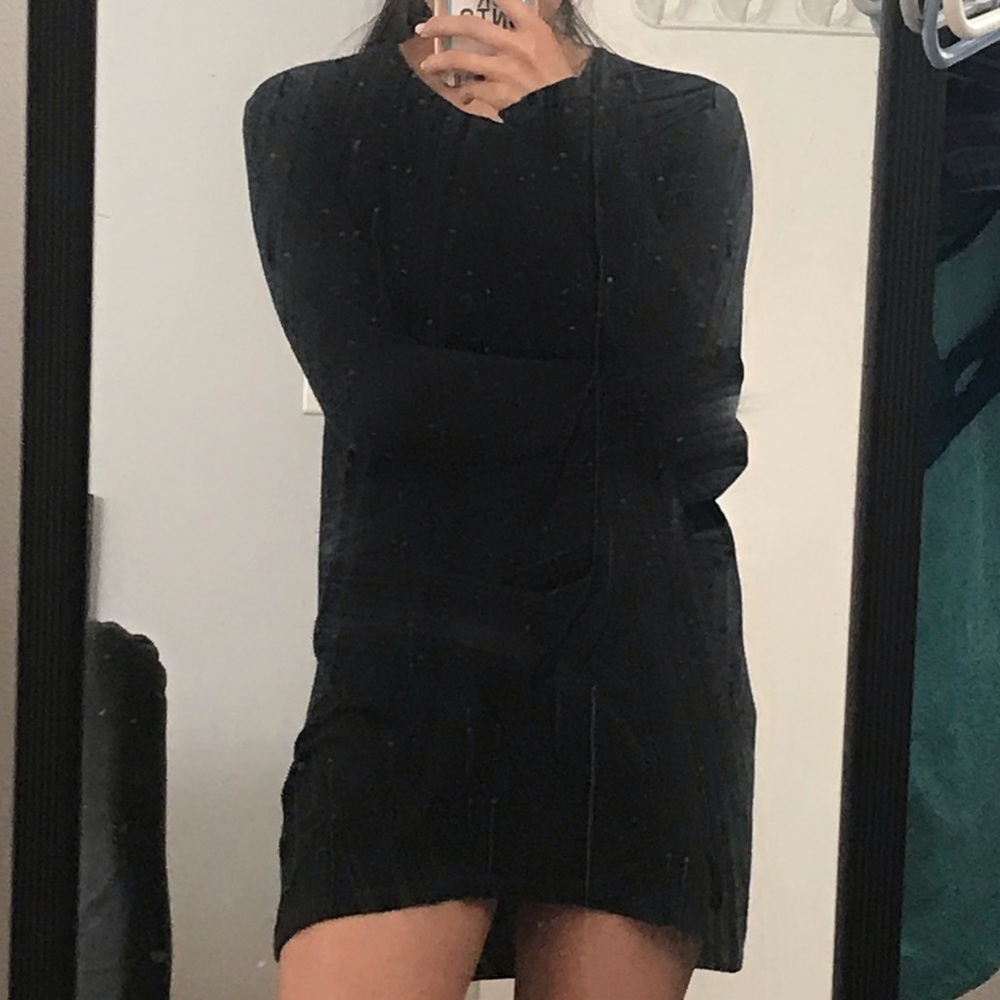 Brandy Melville long sleeve dress